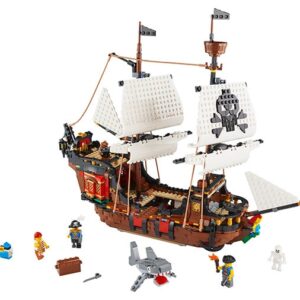 Corabie de pirati LEGO Creator asamblata