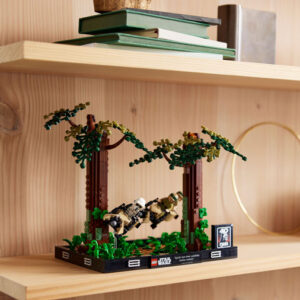 LEGO STAR WARS Diorama Urmarire cu speederul pe Endor asamblat