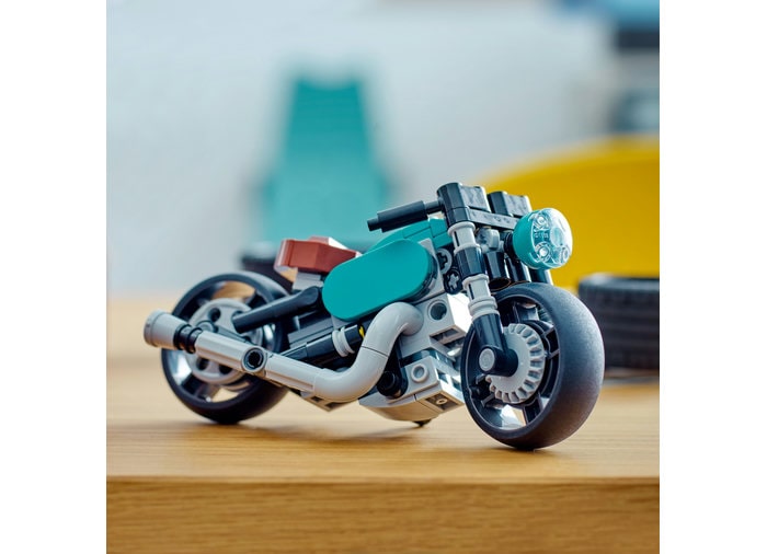 Motocicleta vintage LEGO asamblata