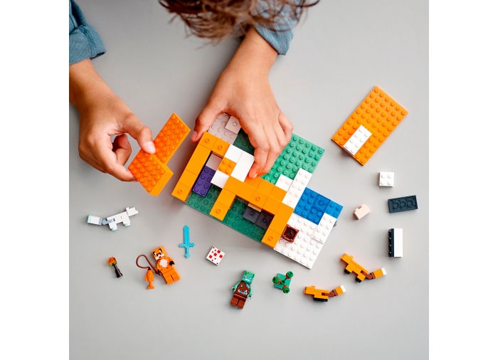 asamblare Casa in forma de vulpe LEGO MINECRAFT