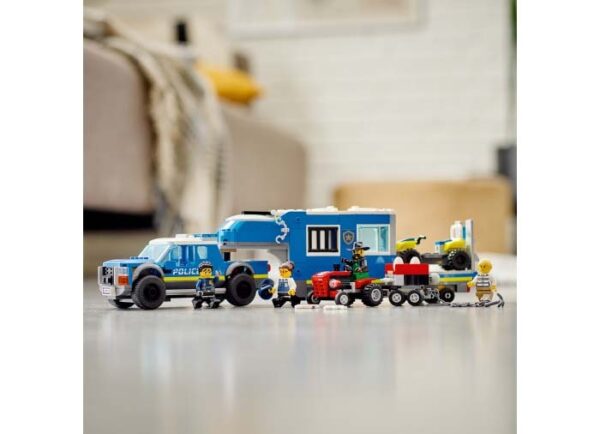 piese LEGO City comandamentul mobil al politiei