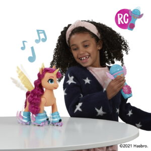 MY LITTLE PONY CANTA SI PATINEAZA CU SUNNY - imagine 4